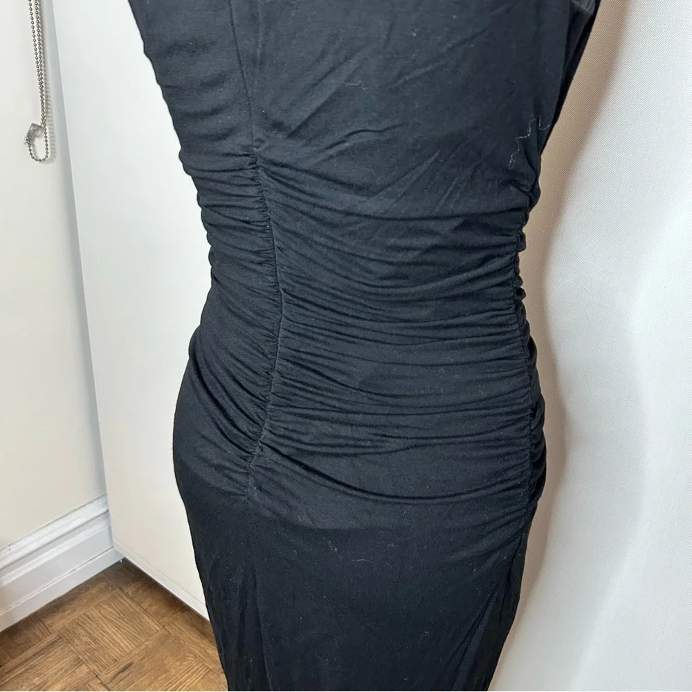 Cache Ruched Bodycon Dress - Picture 6 of 10